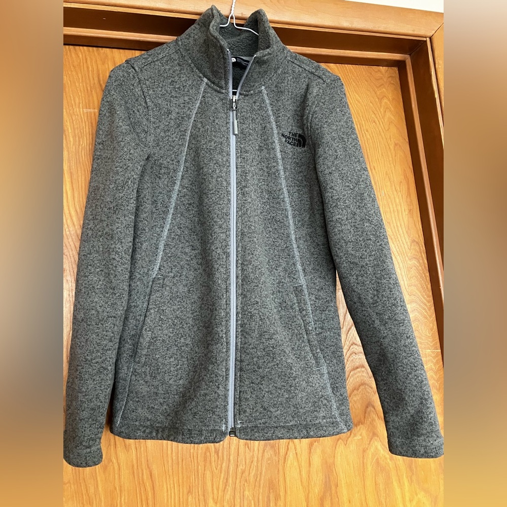 NWOT North Face fleece jacket, women’s S